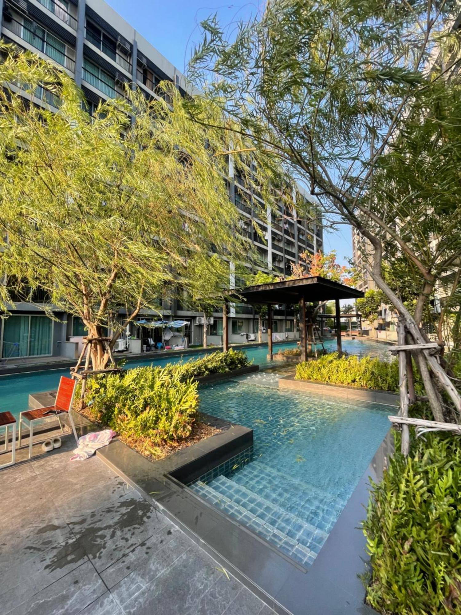 Luxury Condominium Sukhumvit 77 Bangkok Exterior photo